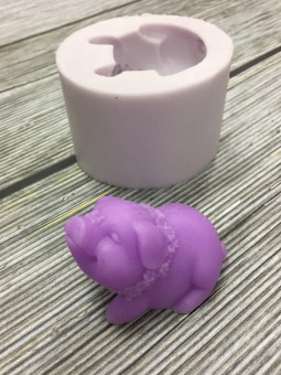 Свинка нарядная силиконовая форма 3D