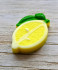 Лимон с листиком форма пластиковая